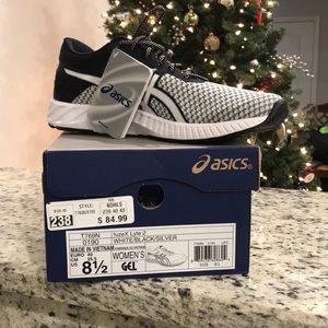 ASICS fuzeX Lyte 2 Women’s size 8 1/2 NEW IN BOX